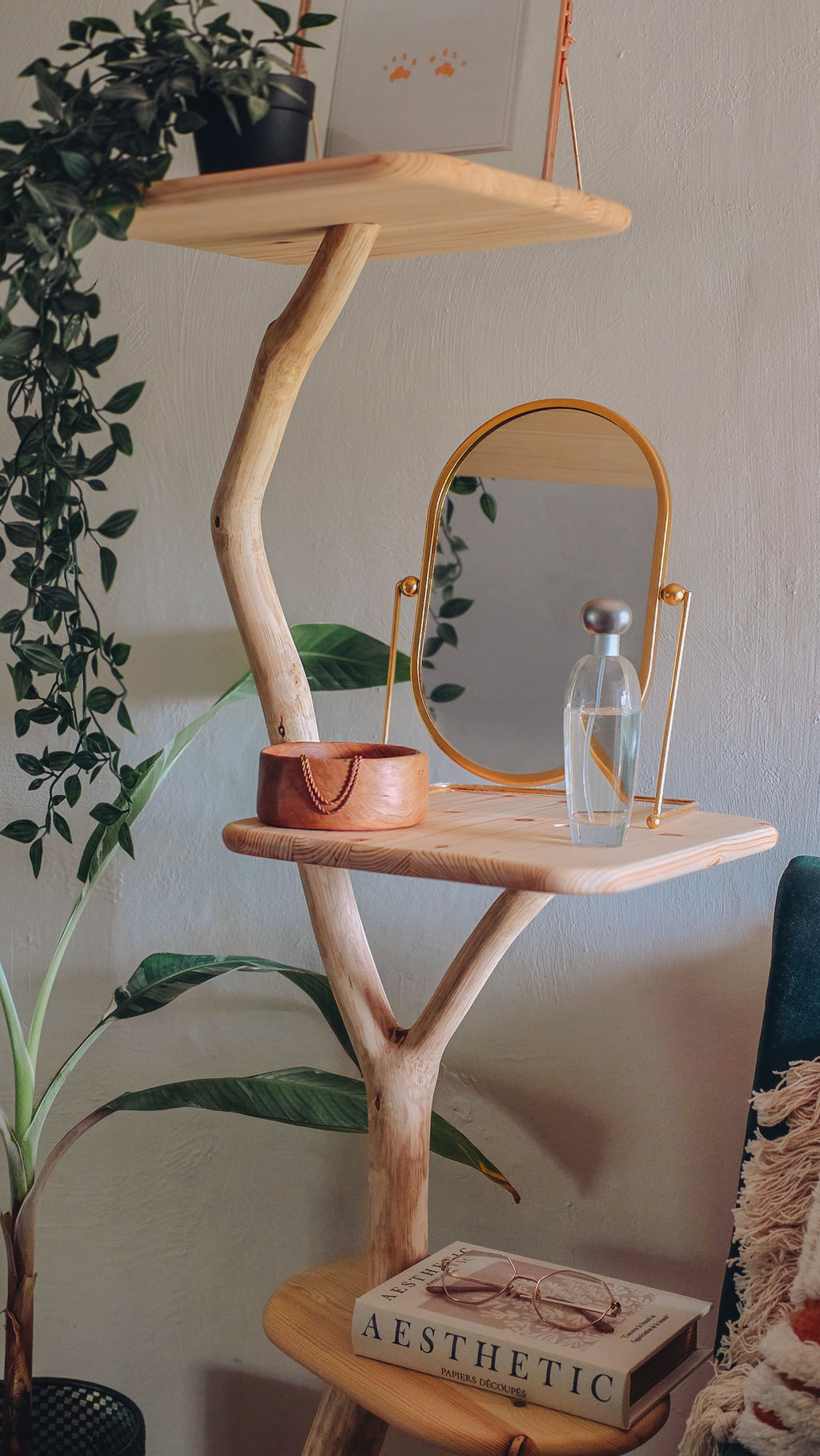 Kesten Shelf