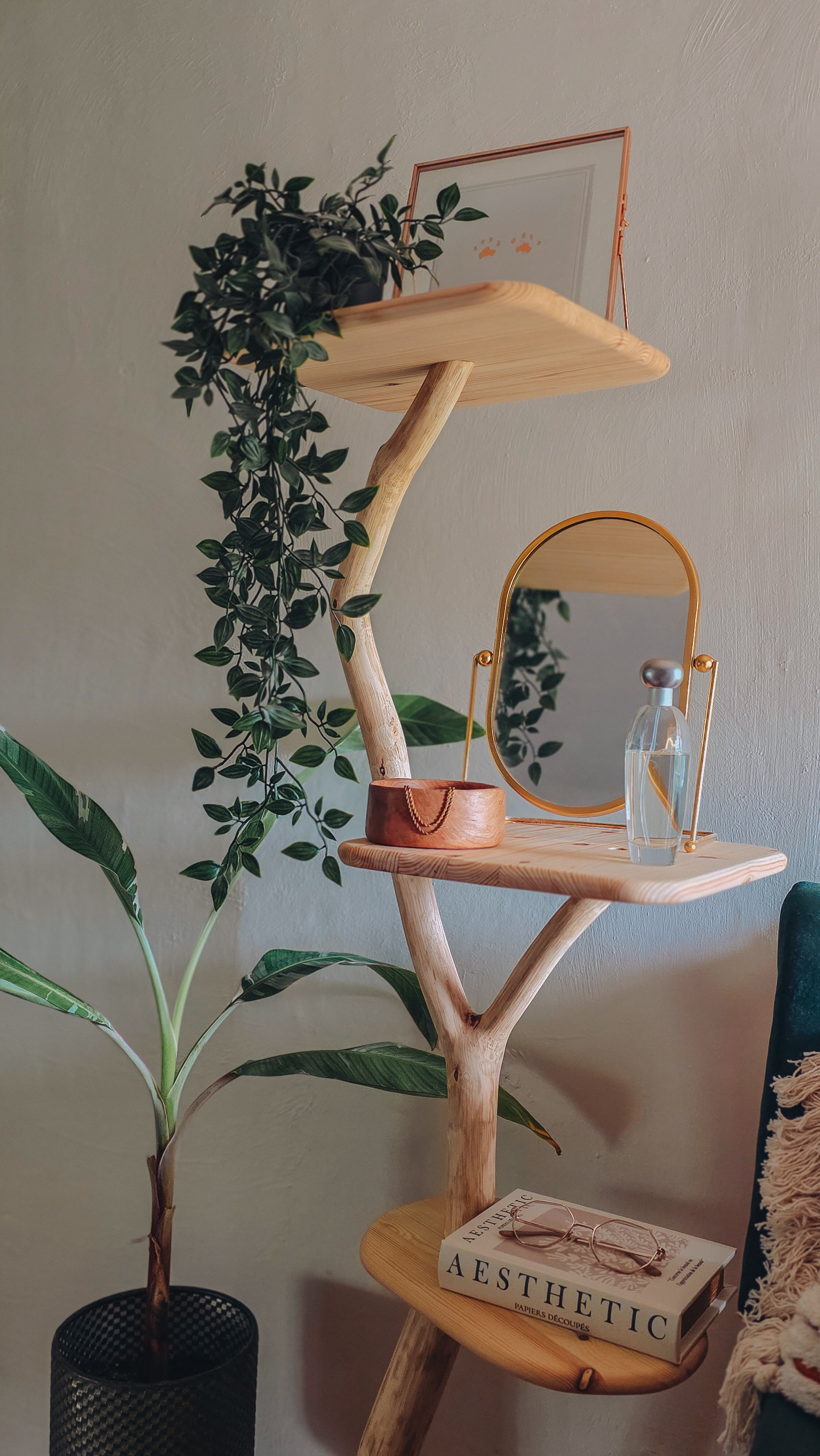 Kesten Shelf